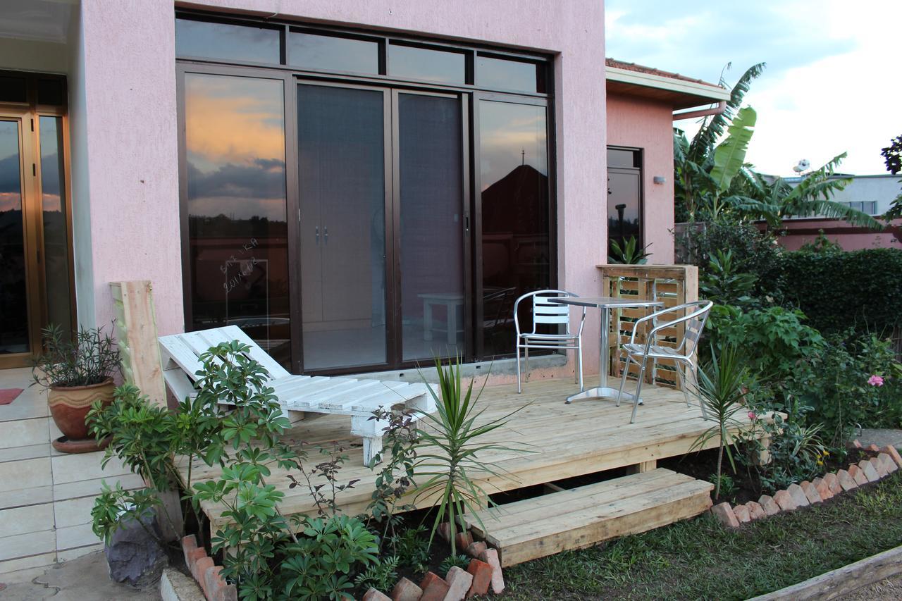 Umusambi B&B Kigali Eksteriør bilde